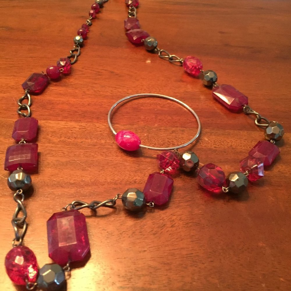 Burgundy Gem Necklace with Free Bracelet